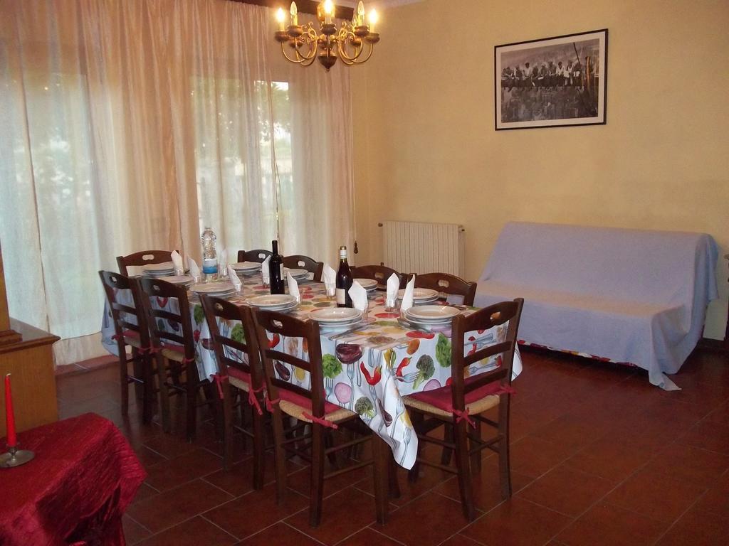 Appartamento Da Benito & Renza Lucca Pokoj fotografie